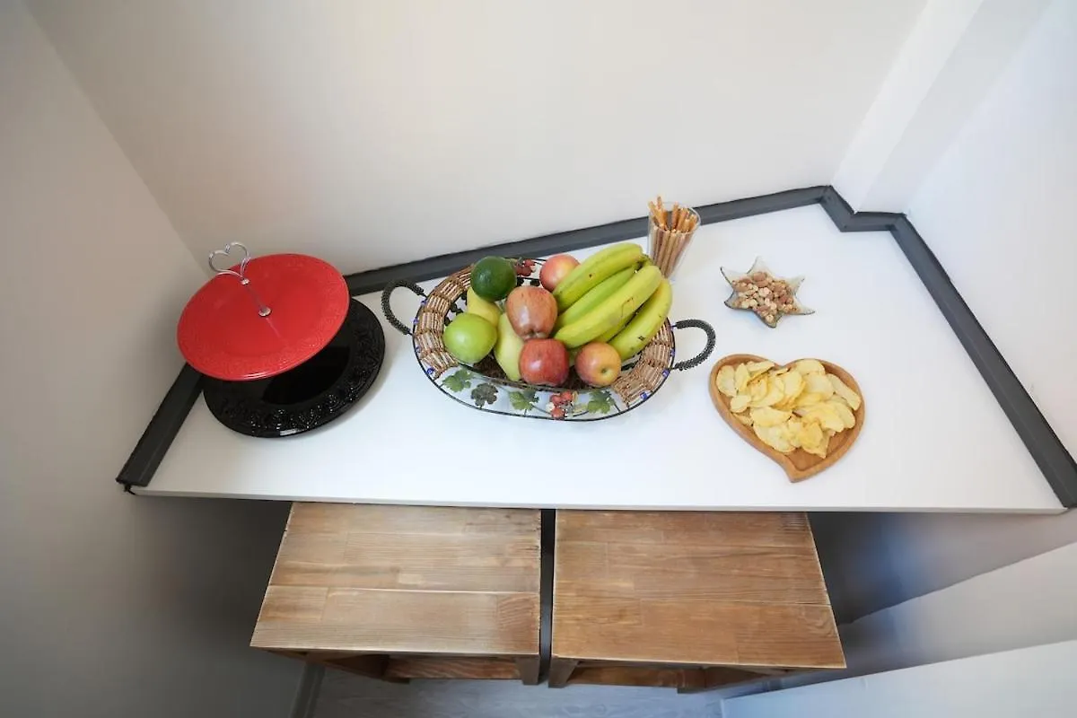 Apartamento 50 Steps To Tram,Central And Stylish Estambul