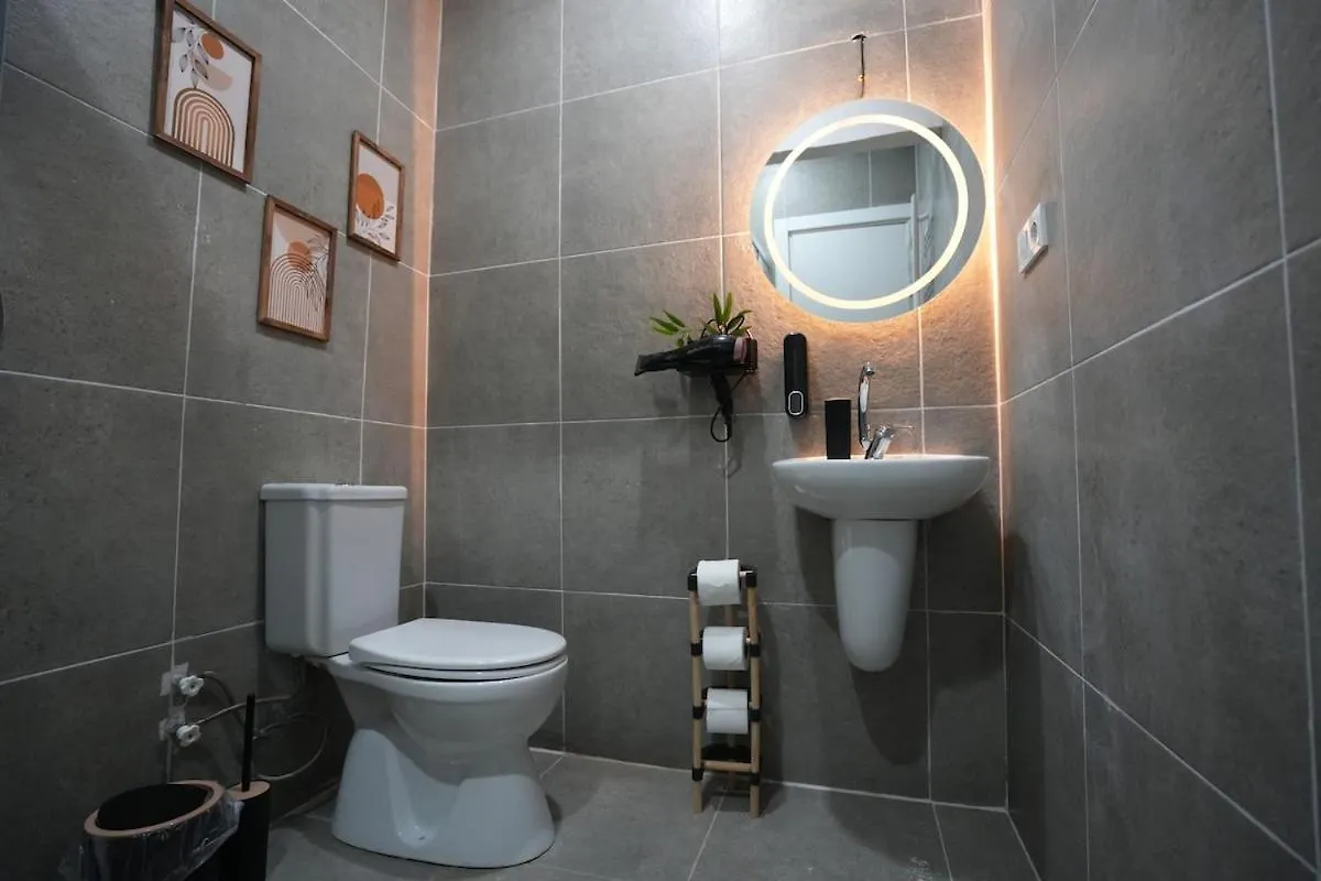 50 Steps To Tram,Central And Stylish Estambul Apartamento