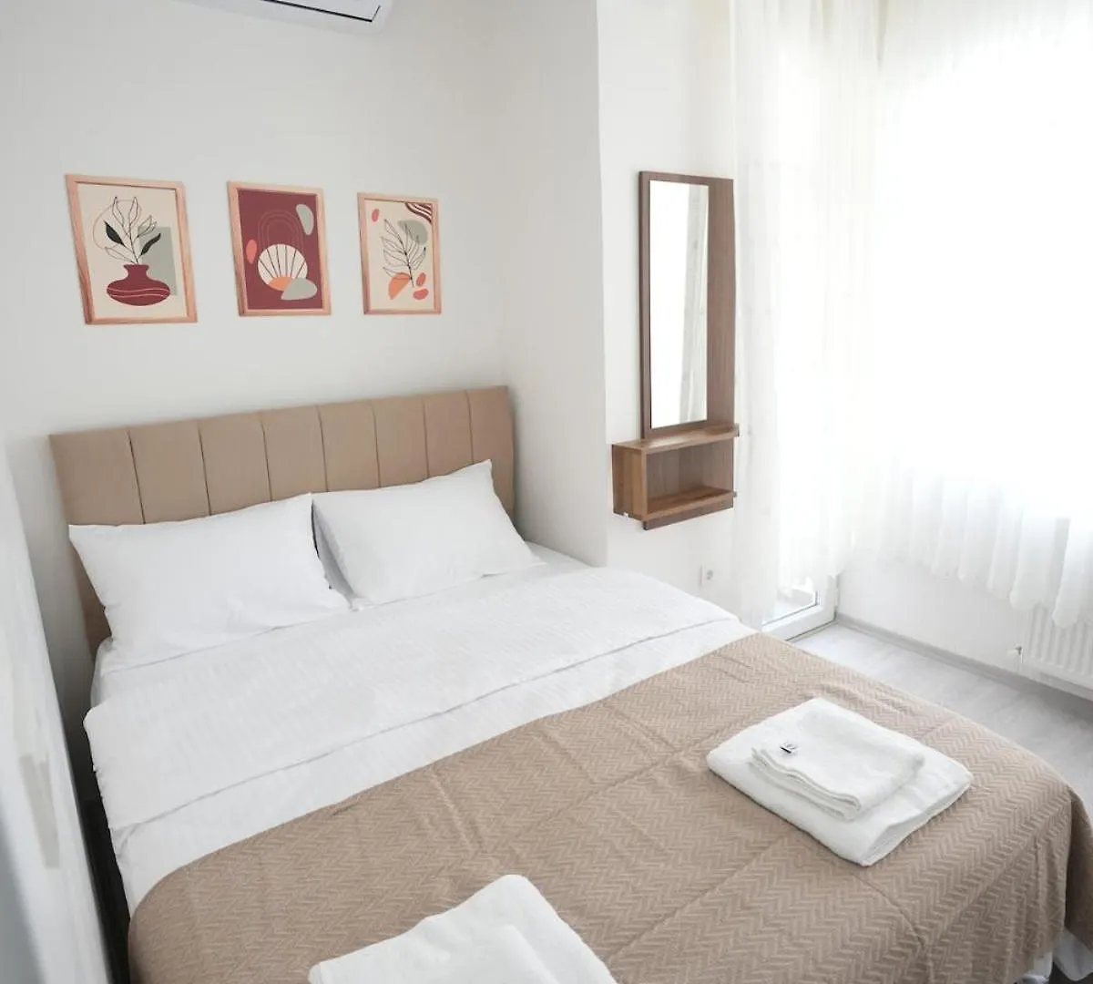 50 Steps To Tram,Central And Stylish Estambul Apartamento